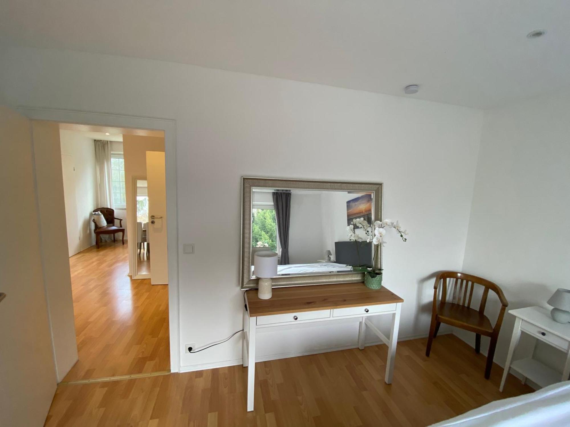 Stilvolle Ferienwohnung Im Zentrum Von Unna Bagian luar foto